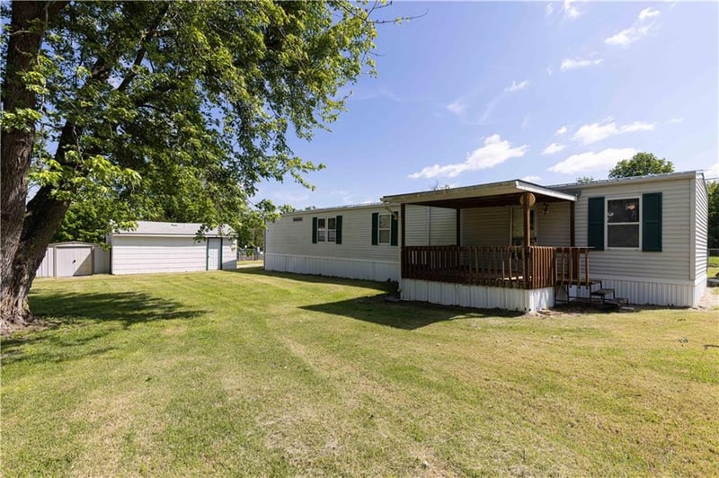 309 North St, Windsor, MO 65360