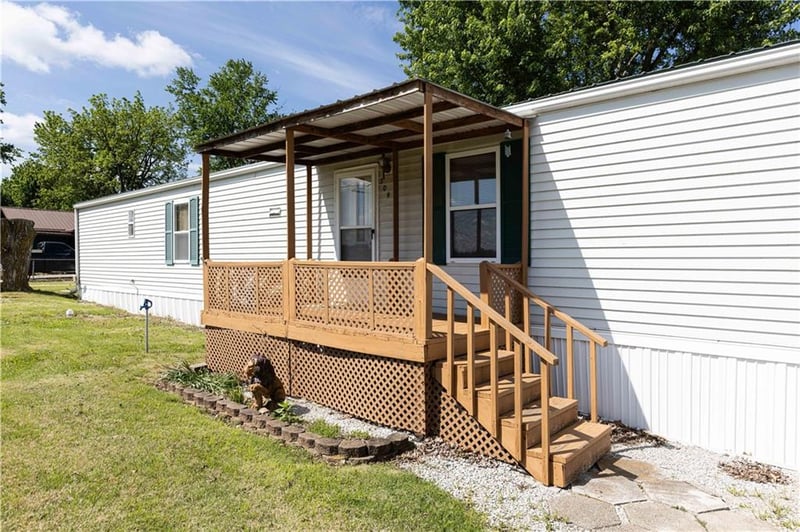 309 North St, Windsor, MO 65360