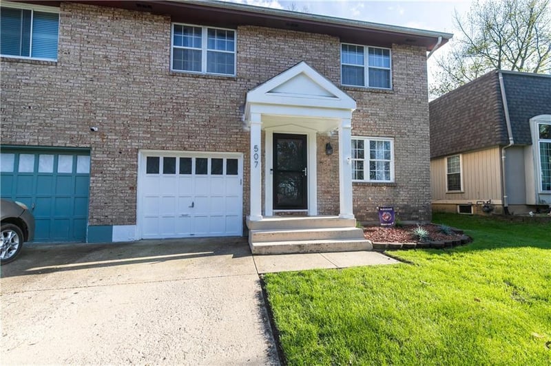 507 90th Ter, Kansas City, MO 64155