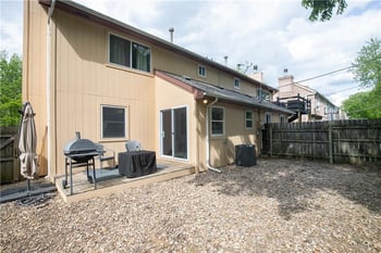 507 90th Ter, Kansas City, MO 64155