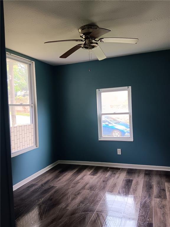 2318 Sylvanie St, St Joseph, MO 64501