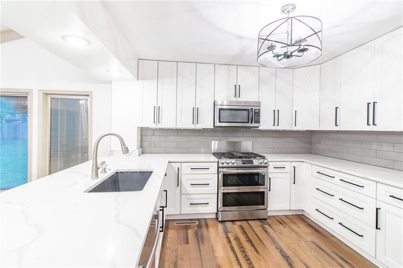 1511 SW Meyer Blvd, Blue Springs, MO 64015