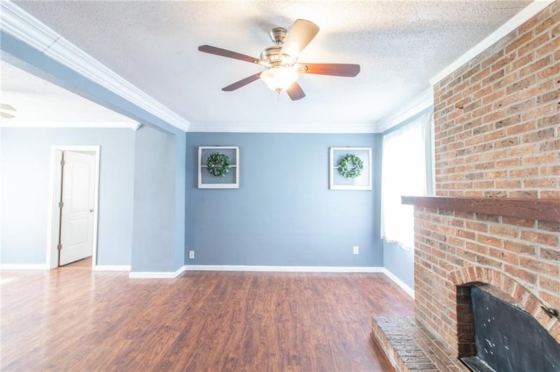 219 Front St, Pleasant Hill, MO 64080