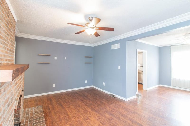 219 Front St, Pleasant Hill, MO 64080