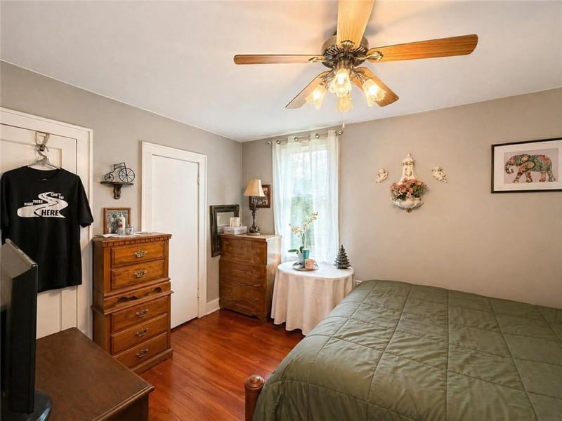 421 Lynn St, Columbus, KS 66725