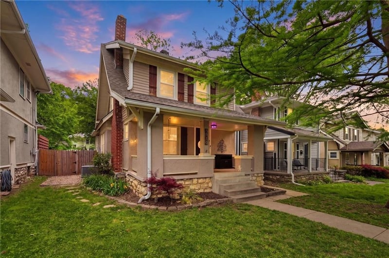 5910 Cherry St, Kansas City, MO 64110