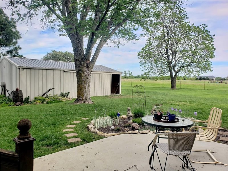 15285 Edgerton Rd, Gardner, KS 66030