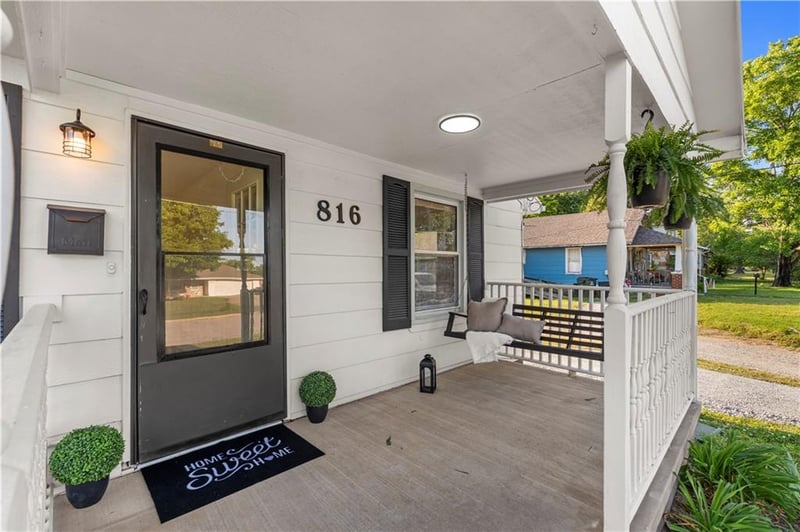 816 S College St, Nevada, MO 64772