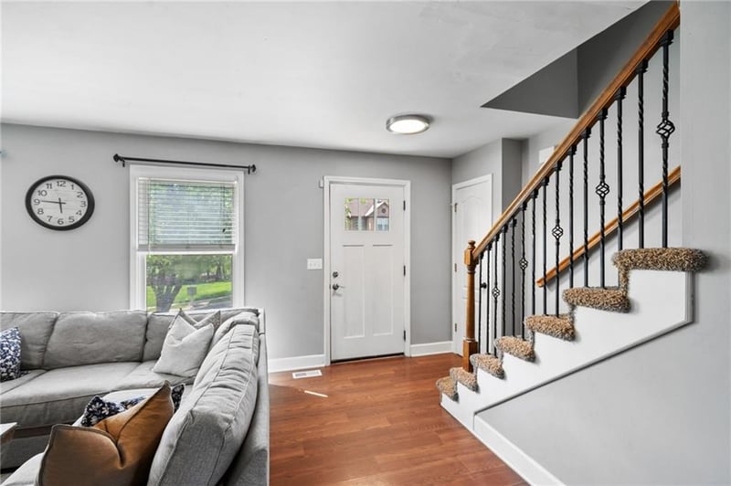 9338 86th Ter, Kansas City, MO 64153