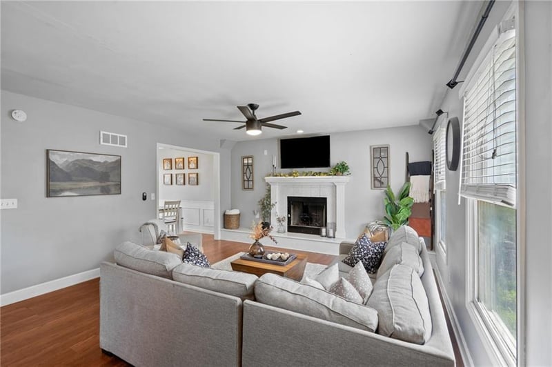 9338 86th Ter, Kansas City, MO 64153
