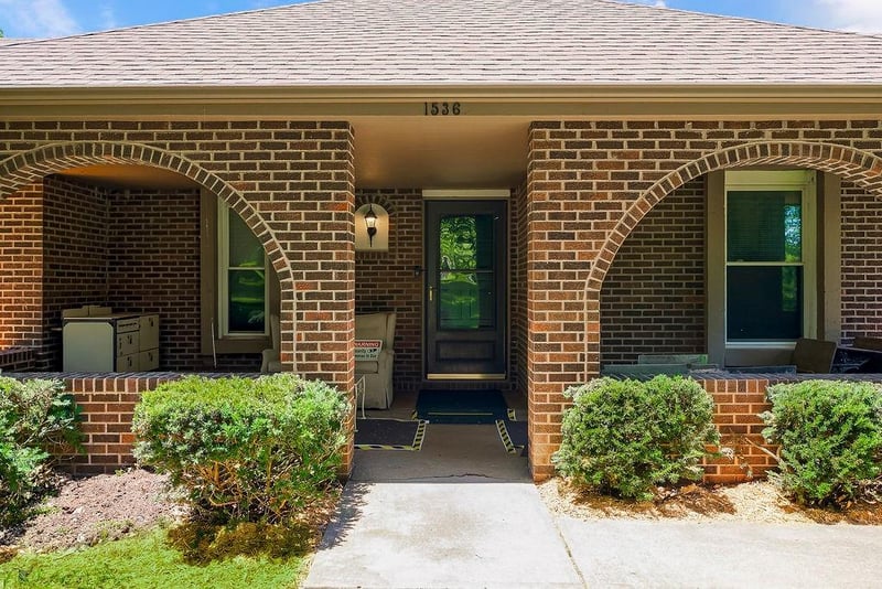 1536 Dickinson St, Independence, MO 64050