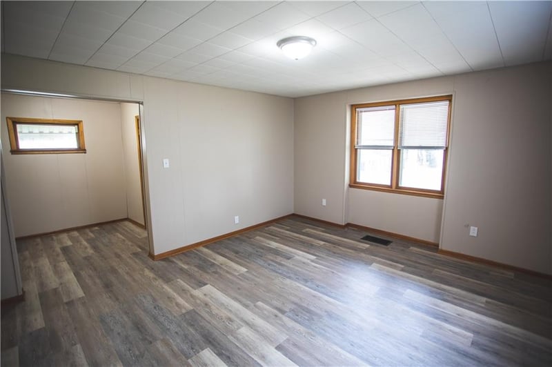 2918 Seneca St, St Joseph, MO 64507