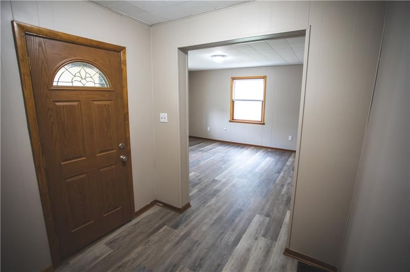 2918 Seneca St, St Joseph, MO 64507