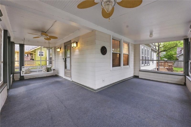 106 E 65th Ter, Kansas City, MO 64113
