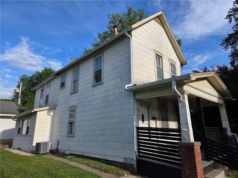 3112 11th St, St Joseph, MO 64505