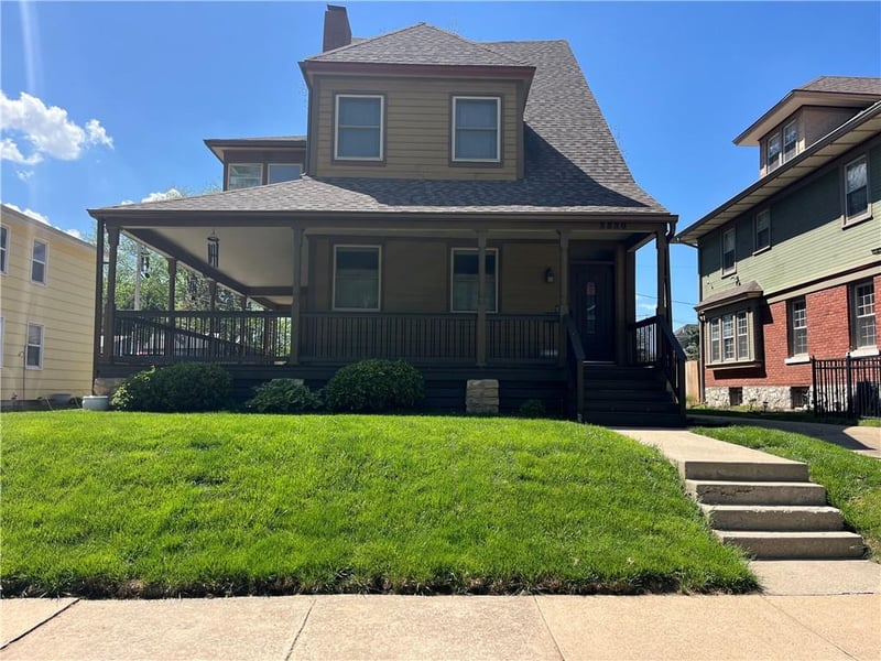 3530 Kenwood Ave, Kansas City, MO 64109