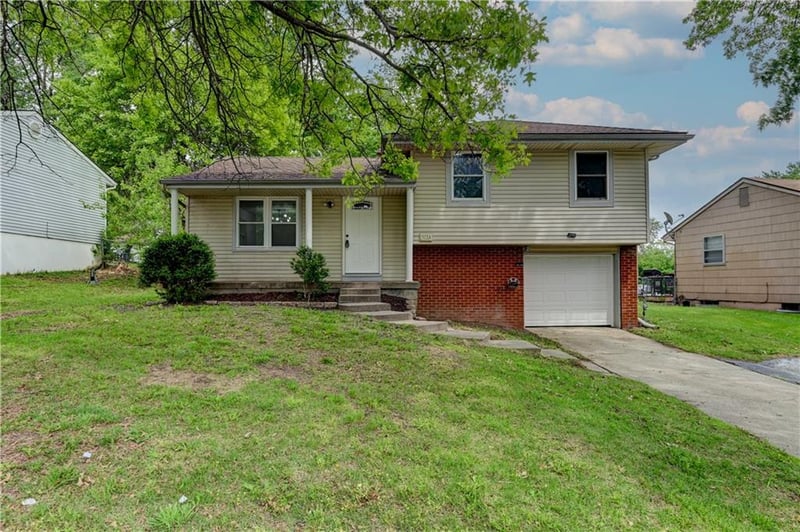 5733 Drury Ave, Kansas City, MO 64119