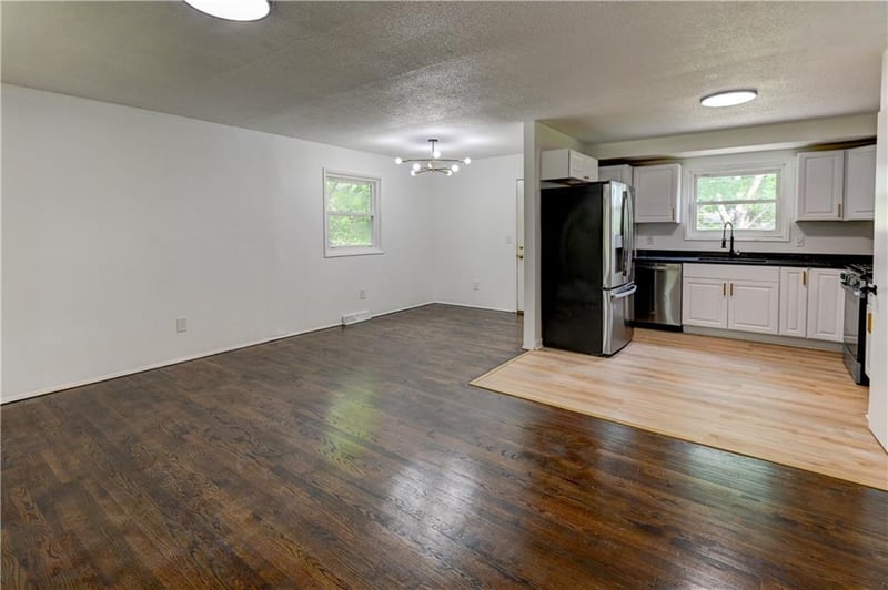 5733 Drury Ave, Kansas City, MO 64119