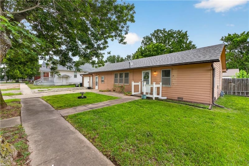 263 Main St, Prescott, KS 66767