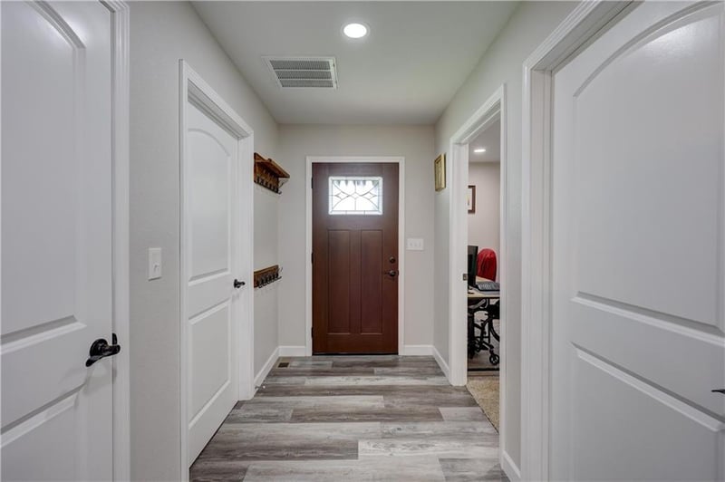 2017 14th St, Pittsburg, KS 66762