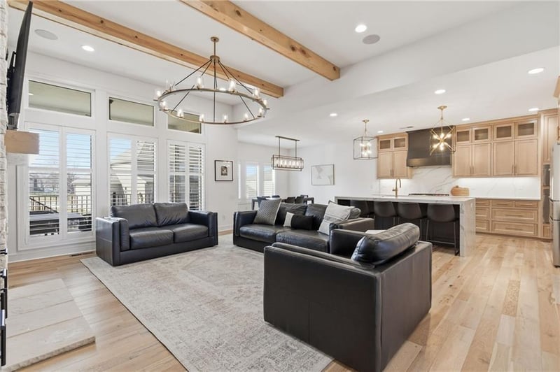 4548 NE Seneca Ter, Lee's Summit, MO 64064