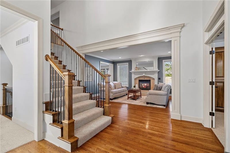 5314 W 164th Pl, Overland Park, KS 66085