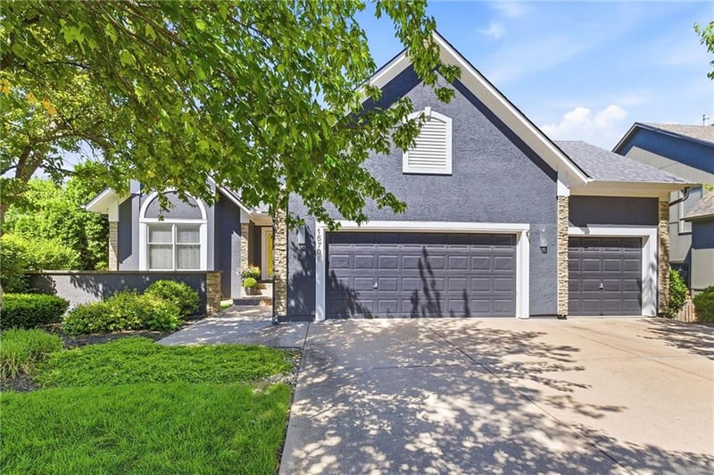 15706 Widmer St, Olathe, KS 66062