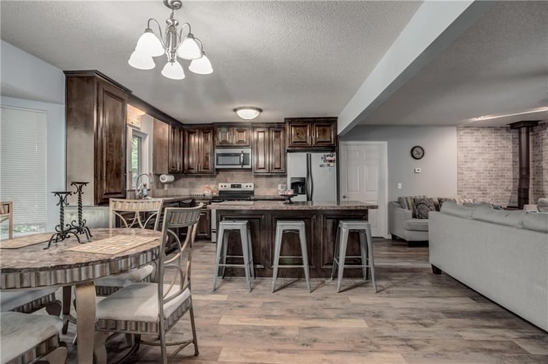 10124 92nd Ter, Kansas City, MO 64153