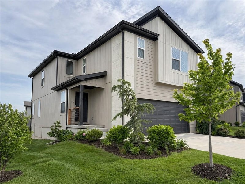 13303 180th Ter, Overland Park, KS 66013