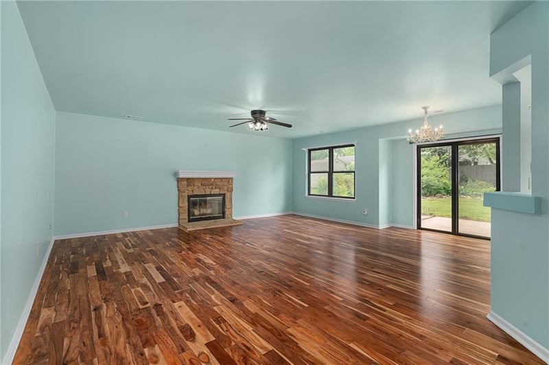 133 Tumbleweed Dr, Lawrence, KS 66049