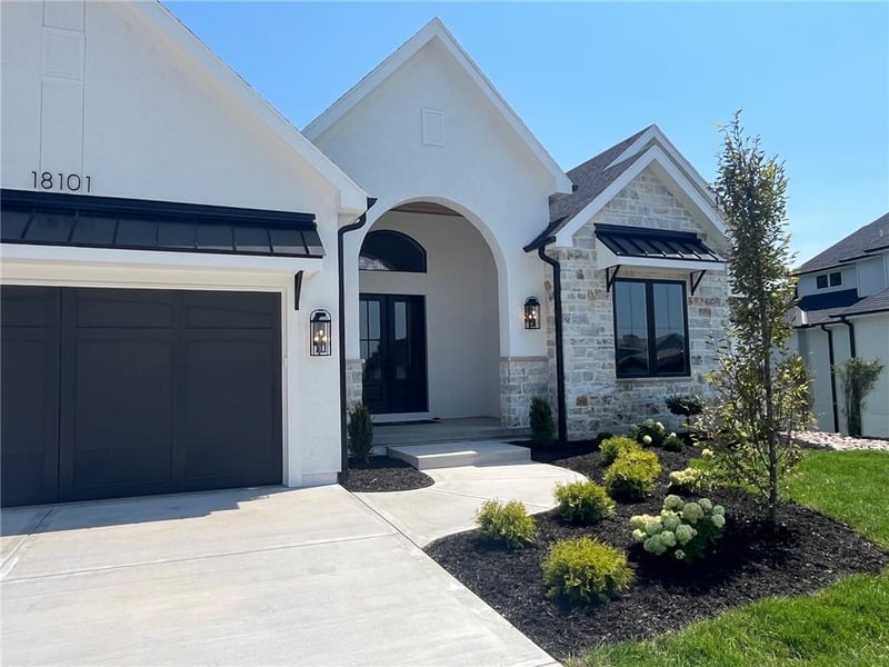 18101 Cody St, Overland Park, KS 66013