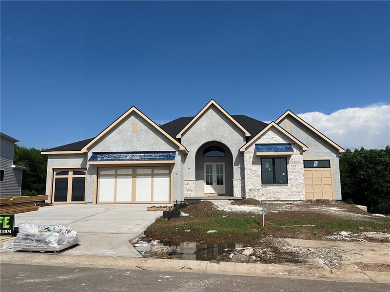 18101 Cody St, Overland Park, KS 66013
