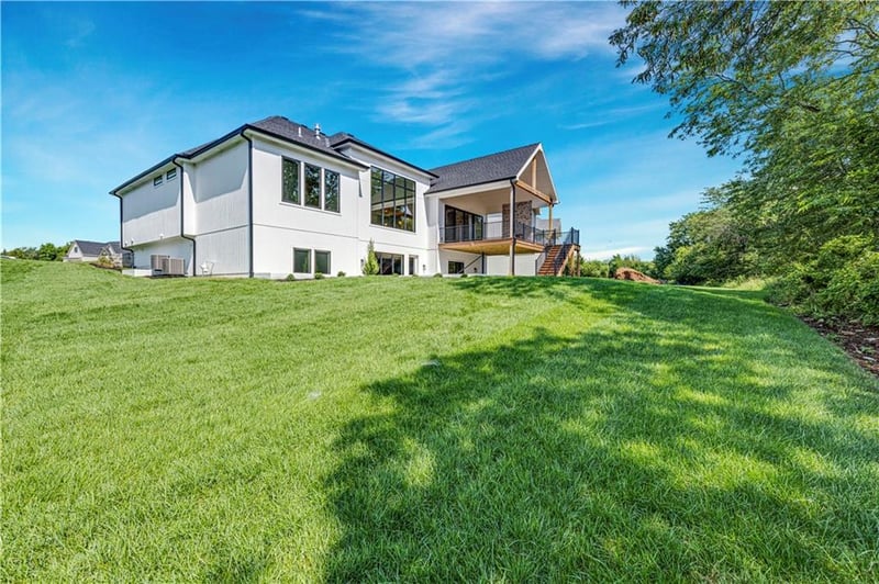 18101 Cody St, Overland Park, KS 66013