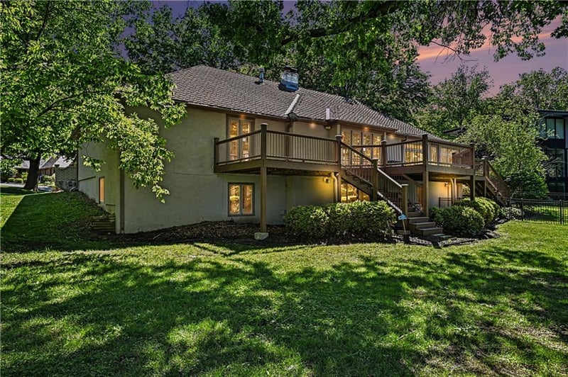 11203 Cedar St, Leawood, KS 66211