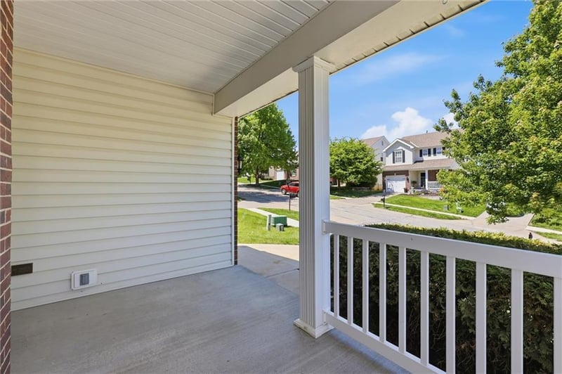 1827 82nd Ter, Kansas City, MO 64151