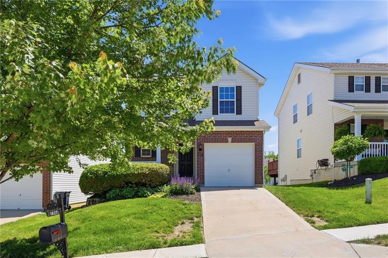 1827 82nd Ter, Kansas City, MO 64151