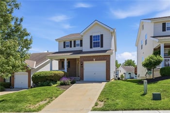 1827 NW 82nd Ter, Kansas City, MO 64151