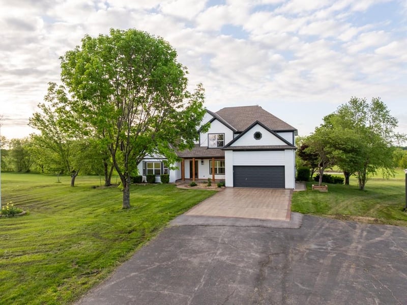 18200 191st St, Pleasant Hill, MO 64080