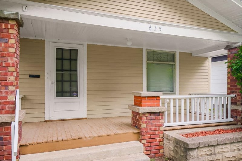 635 Fuller Ave, Independence, MO 64052