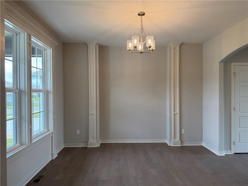 19799 114th Pl, Olathe, KS 66061
