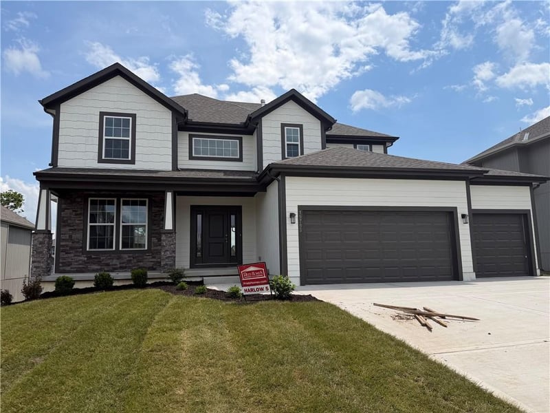 19799 114th Pl, Olathe, KS 66061