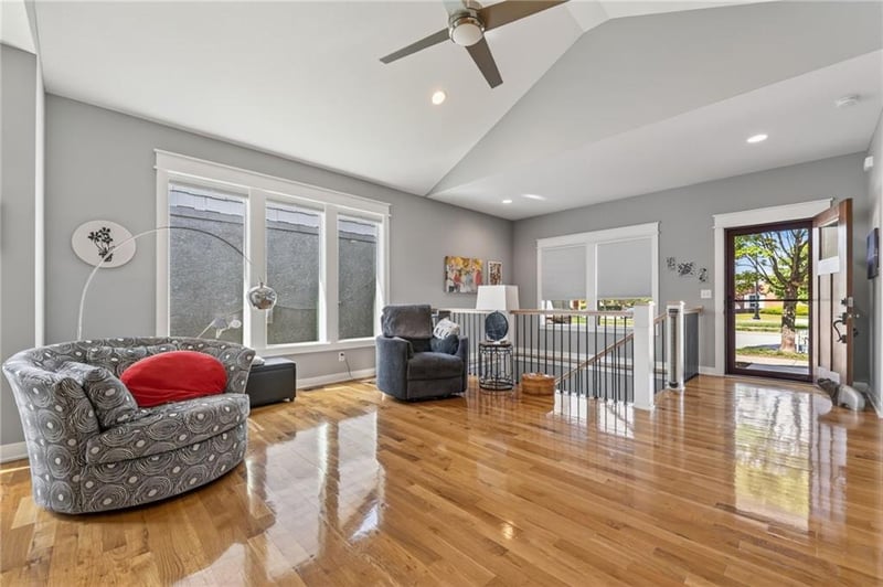 8125 N Farley Ave, Kansas City, MO 64158