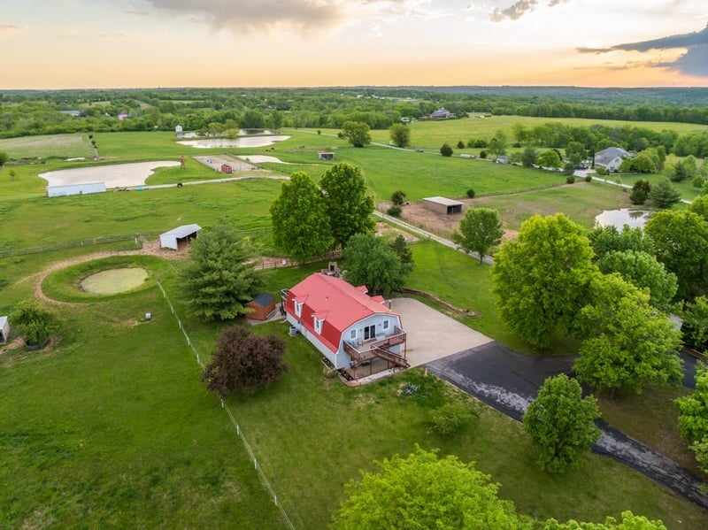 32506 Hammond Rd, Grain Valley, MO 64029