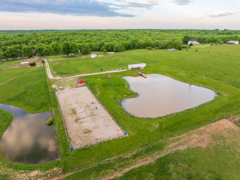 32506 Hammond Rd, Grain Valley, MO 64029