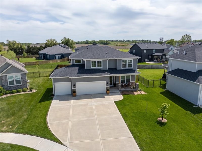 32265 W 165th Ter, Gardner, KS 66030