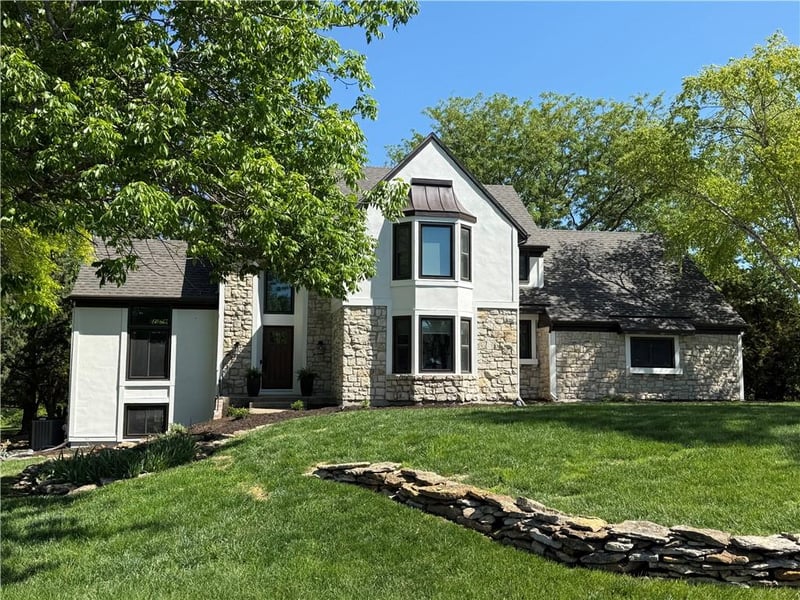 10404 150th Ter, Overland Park, KS 66221
