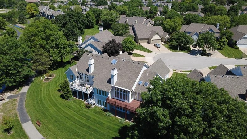 5225 W 122nd St, Overland Park, KS 66209