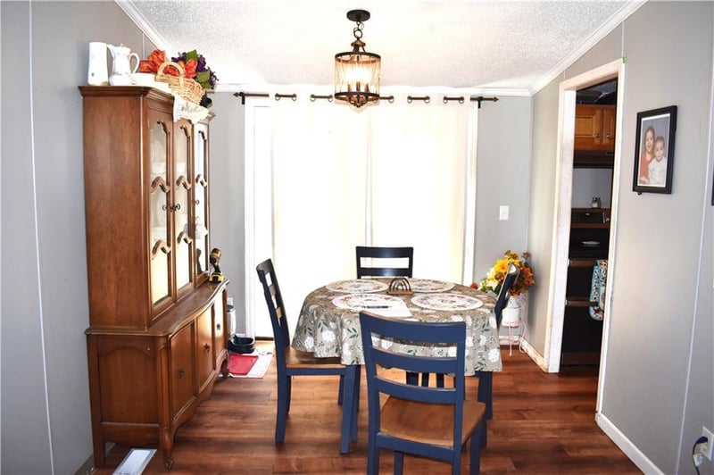 424 Leidy St, Cosby, MO 64436