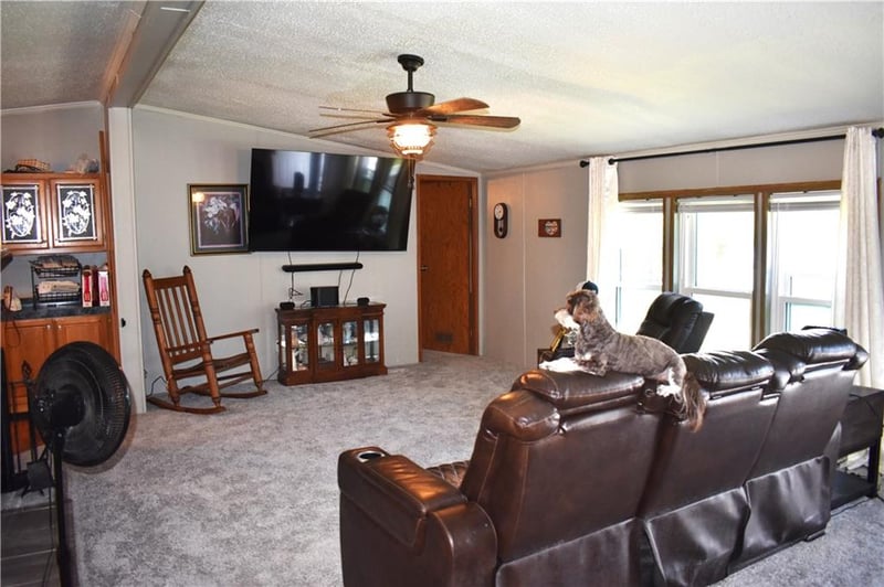 424 Leidy St, Cosby, MO 64436