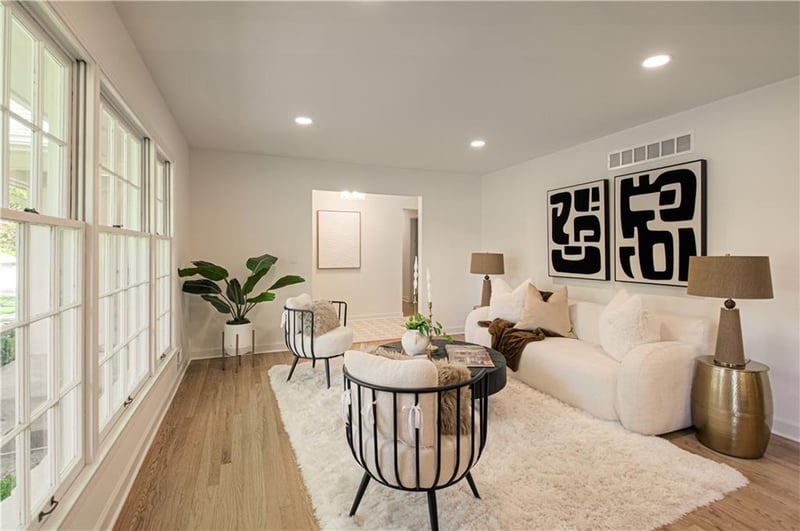 9827 Delmar Ln, Overland Park, KS 66207